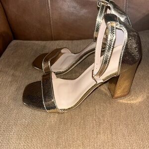 Elegant Moments Metallic Gold Block Heel Sandals